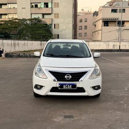 NISSAN VERSA 1.6 16V FLEXSTART UNIQUE 4P MANUAL NISSAN VERSA 1.6 16V FLEXSTART UNIQUE 4P MANUAL